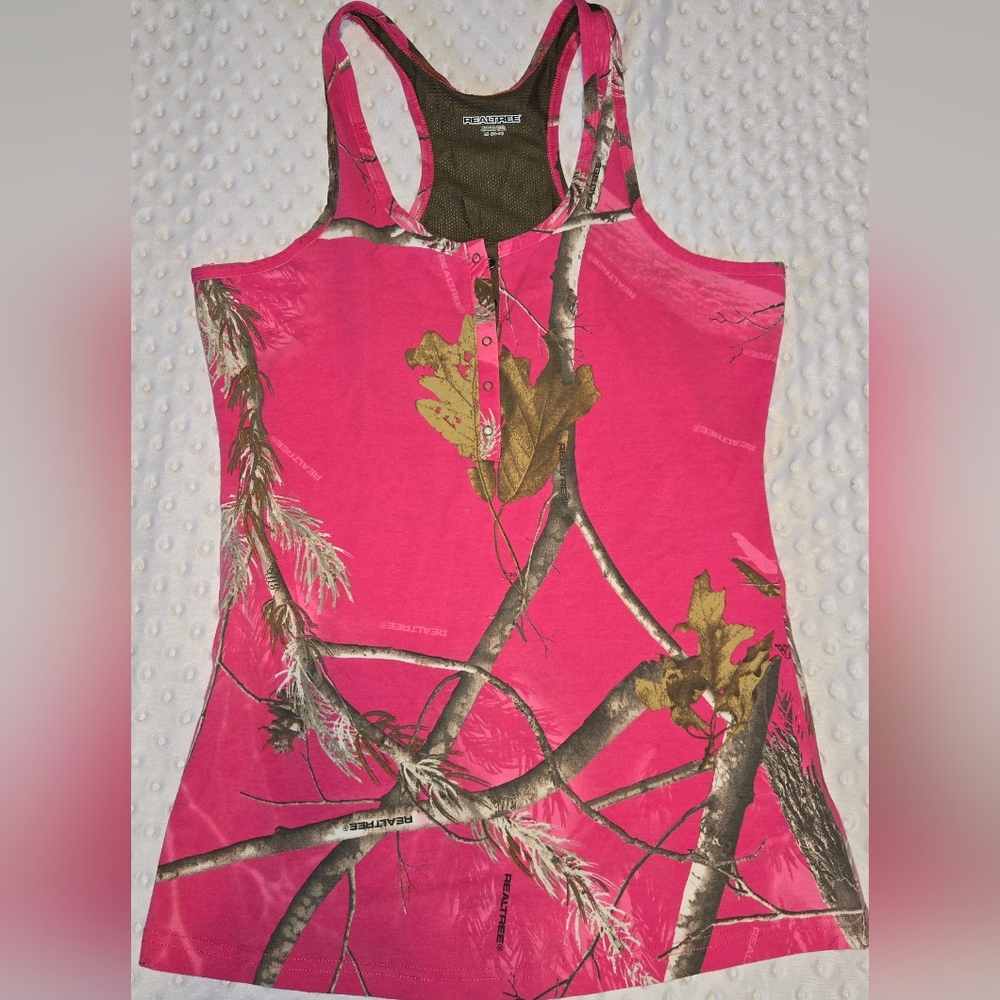 Realtree‎ Camo Tank Top Womens Medium Pink Cotton Blend 3 Button Fishing Hunting